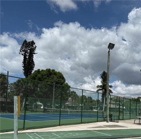 3271 Royal Canadian TRCE 2, Fort Myers, FL 33907