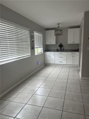 3271 Royal Canadian TRCE 2, Fort Myers, FL 33907
