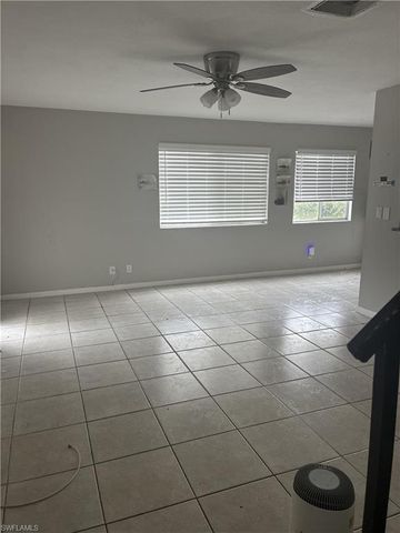 3271 Royal Canadian TRCE 2, Fort Myers, FL 33907