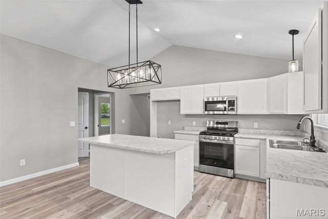 3928 Red Bird Lane, Swansea, IL 62226