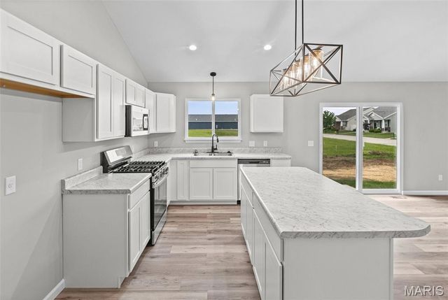 3928 Red Bird Lane, Swansea, IL 62226