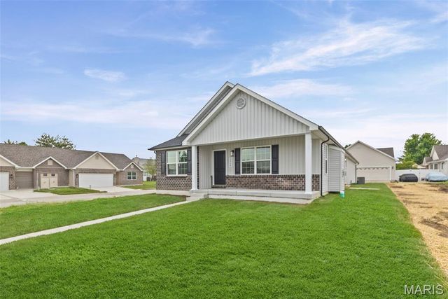 3928 Red Bird Lane, Swansea, IL 62226