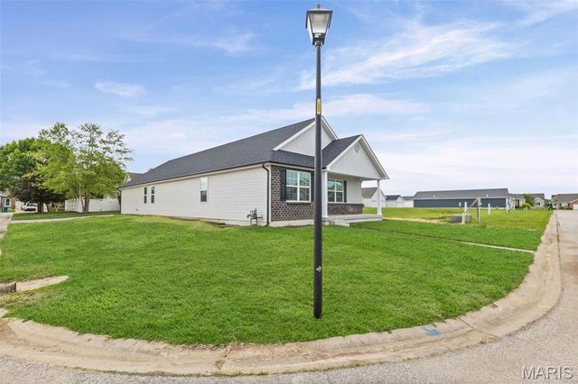 3928 Red Bird Lane, Swansea, IL 62226