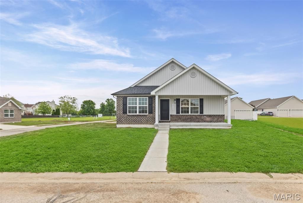 3928 Red Bird Lane, Swansea, IL 62226