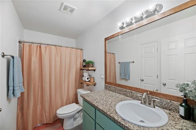 106 Dove Dr, Rockport, TX 78382