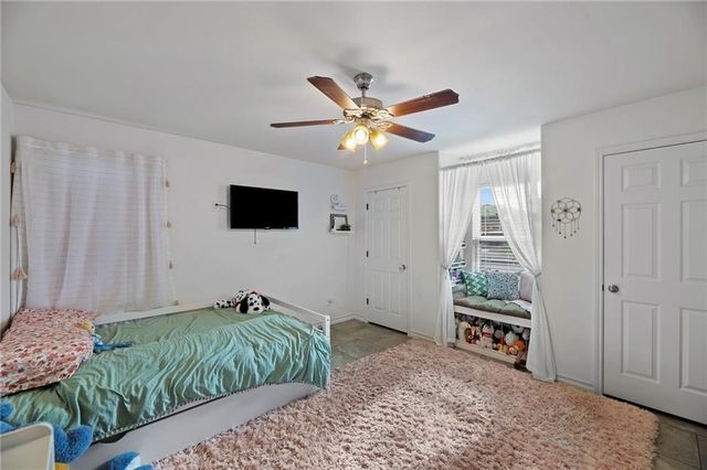 106 Dove Dr, Rockport, TX 78382