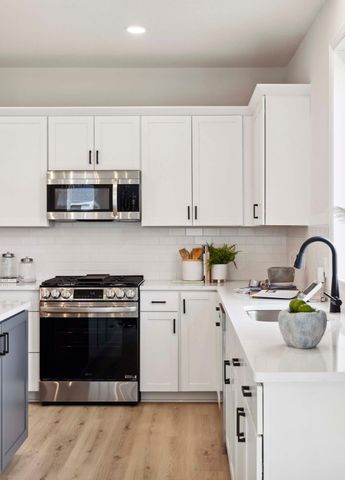 5128 Airlake Drive, Woodbury, MN 55129