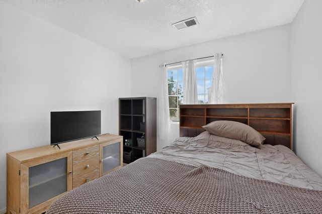 736 Torretta Drive SW, Albuquerque, NM 87121