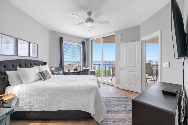 5823 BOWEN DANIEL DRIVE 703, Tampa, FL 33616