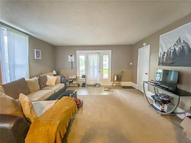 302 S Fillmore Street, Maryville, MO 64468