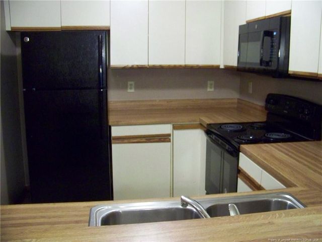 1198 WINDHAM Court, Fayetteville, NC 28303