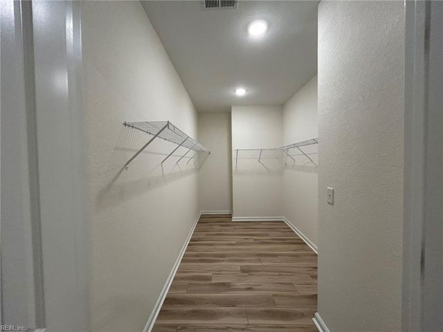 525 Carolina AVE, Virginia Beach, VA 23451