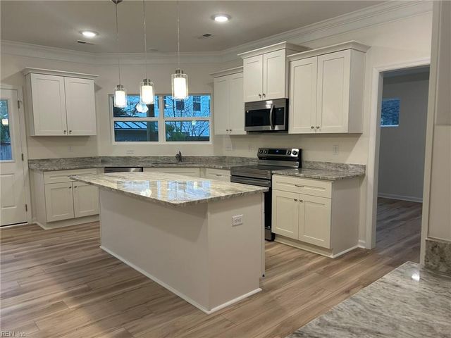 525 Carolina AVE, Virginia Beach, VA 23451