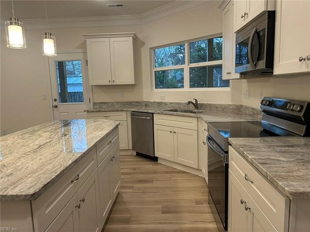 525 Carolina AVE, Virginia Beach, VA 23451