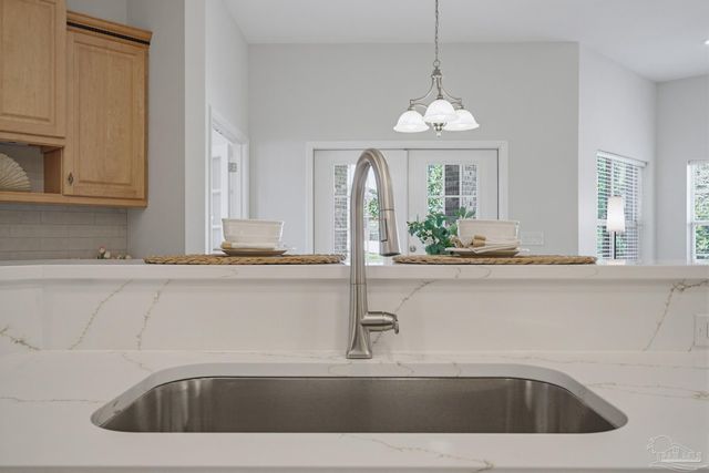 5642 Highland Lake Dr, Milton, FL 32583