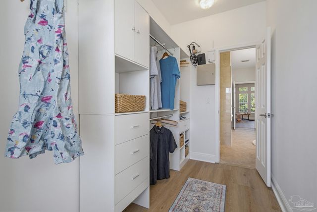 5642 Highland Lake Dr, Milton, FL 32583