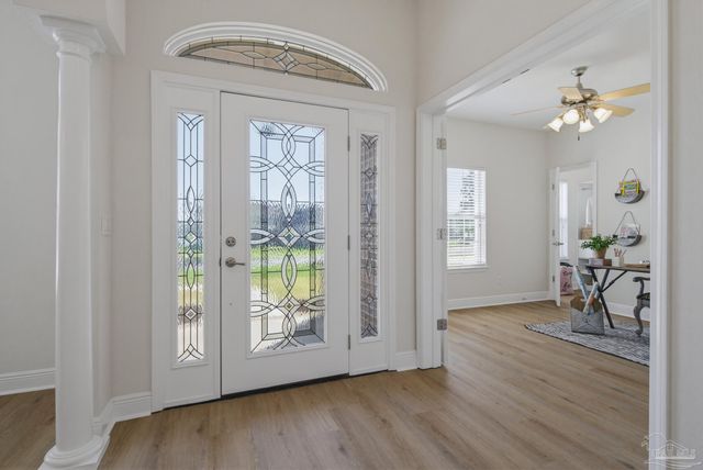 5642 Highland Lake Dr, Milton, FL 32583