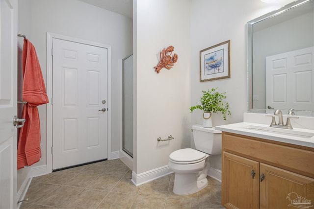 5642 Highland Lake Dr, Milton, FL 32583