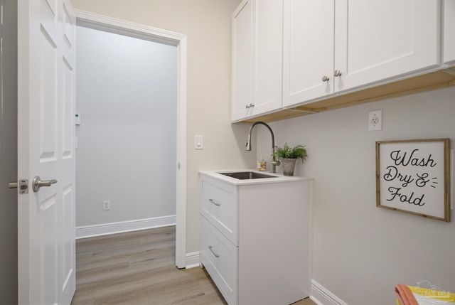 5642 Highland Lake Dr, Milton, FL 32583