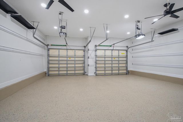 5642 Highland Lake Dr, Milton, FL 32583