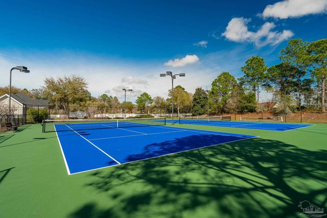 5642 Highland Lake Dr, Milton, FL 32583