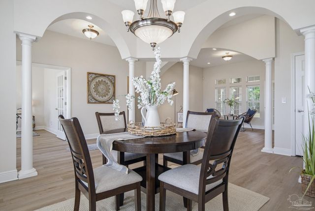 5642 Highland Lake Dr, Milton, FL 32583