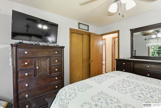 12322 N Street, Omaha, NE 68137