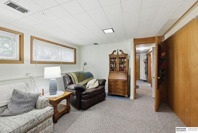 12322 N Street, Omaha, NE 68137