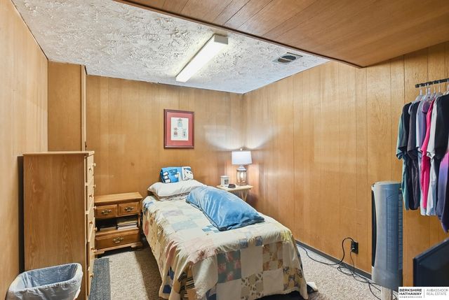 12322 N Street, Omaha, NE 68137