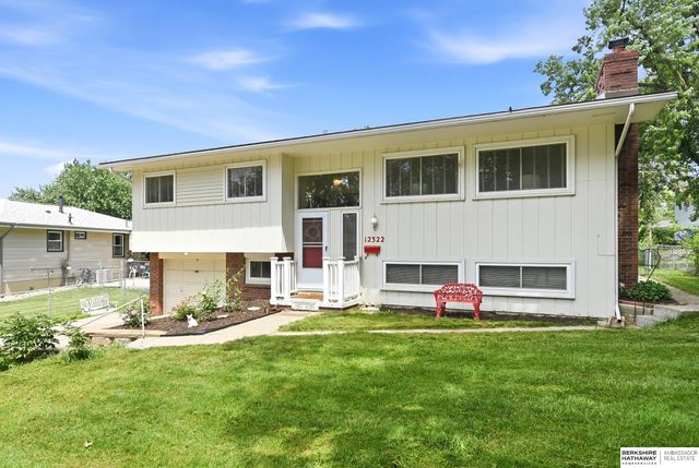 12322 N Street, Omaha, NE 68137