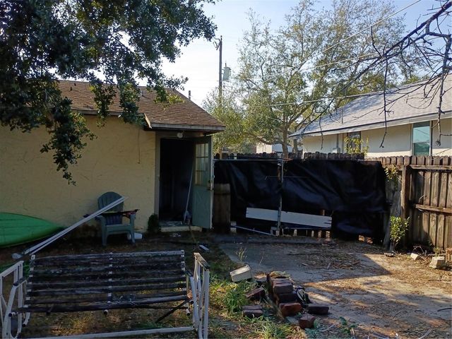 705 W IDLEWILD AVENUE, Tampa, FL 33604