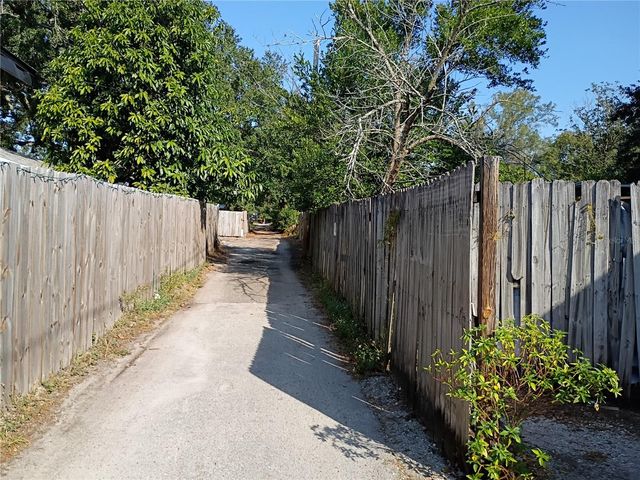 705 W IDLEWILD AVENUE, Tampa, FL 33604