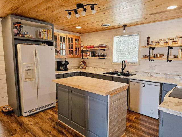 1724 Laurel Street, Brainerd, MN 56401