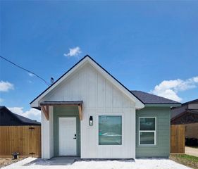 715 Rosedale Street, La Marque, TX 77568