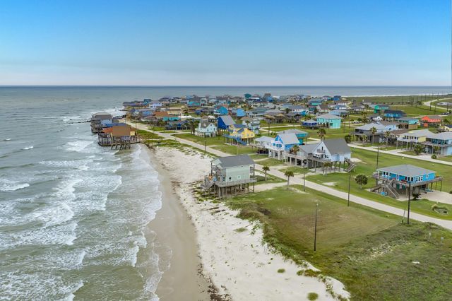 12922 Jolly Roger Drive, Freeport, TX 77541