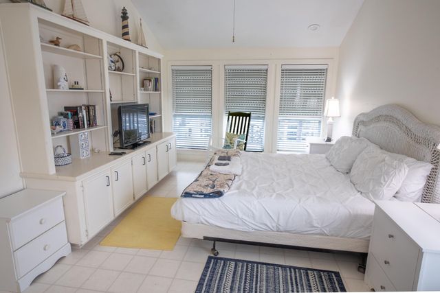 12922 Jolly Roger Drive, Freeport, TX 77541