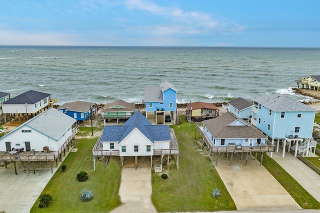 12922 Jolly Roger Drive, Freeport, TX 77541