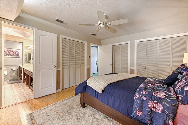 112 Cloudcrest Drive, Desoto, TX 75115