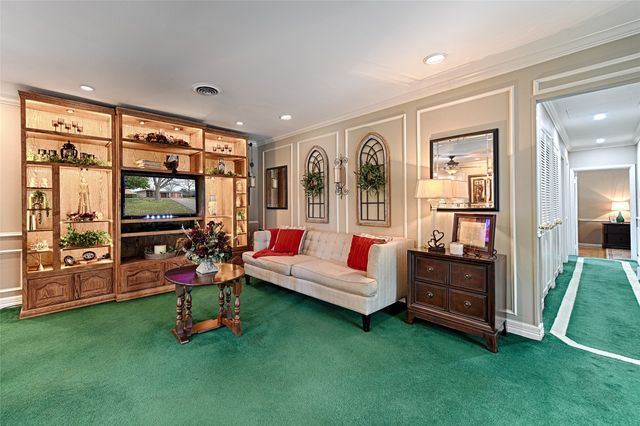 112 Cloudcrest Drive, Desoto, TX 75115