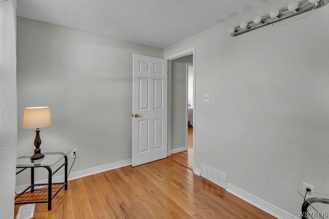 16 Elm Avenue, West Seneca, NY 14224