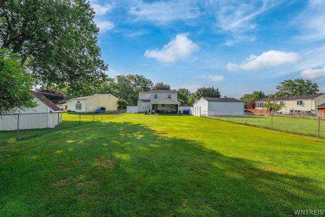 16 Elm Avenue, West Seneca, NY 14224