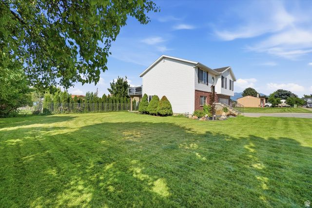 2514 W 2250 N, Clinton, UT 84015