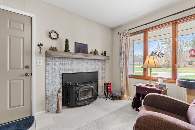 159 Kings Lane, Emmett Twp, MI 49014