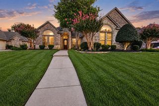9116 Edgemont Drive, North Richland Hills, TX 76182