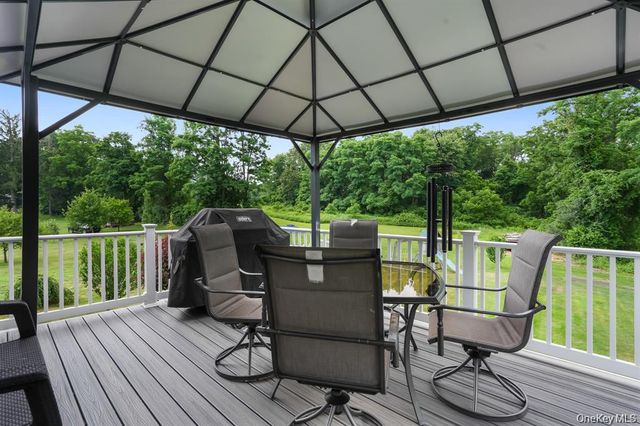 3200 Route 52, Stormville, NY 12582