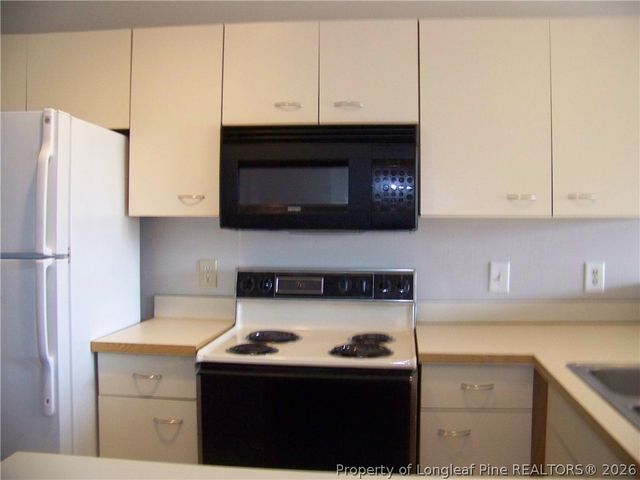 6732 WILLOWBROOK Drive 8, Fayetteville, NC 28314