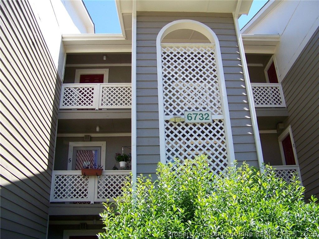 6732 WILLOWBROOK Drive 8, Fayetteville, NC 28314