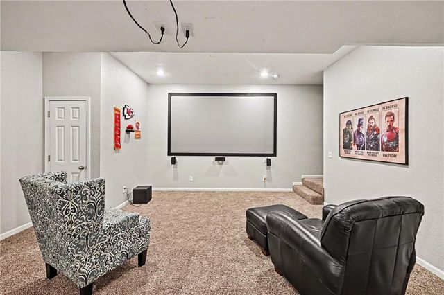 18106 Guinevere Court, Smithville, MO 64089