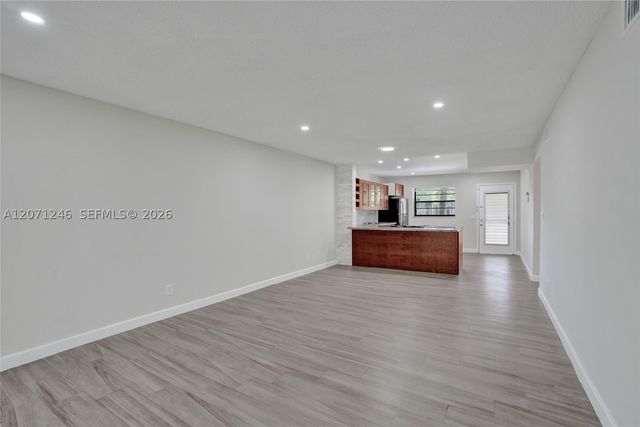 6090 N Sabal Palm Blvd 208, Tamarac, FL 33319