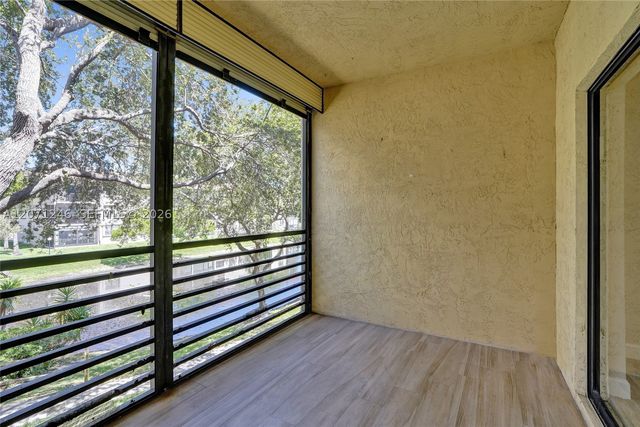 6090 N Sabal Palm Blvd 208, Tamarac, FL 33319